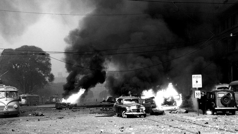 El Bombardeo de Plaza de Mayo - 16 de junio de 1955